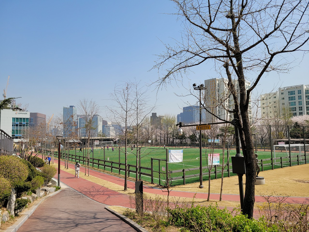 一人一城 一人一城